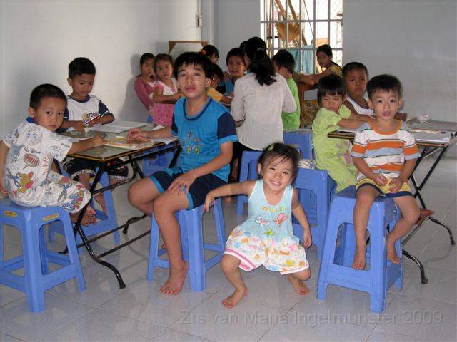 0083 opvang arme kinderen vormingshuis.JPG